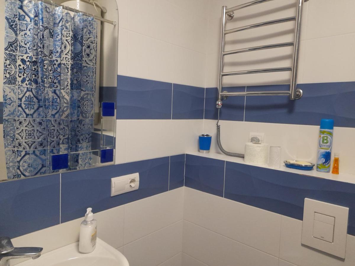 לבוב Modern Studio 15 Min To The City Centre מראה חיצוני תמונה